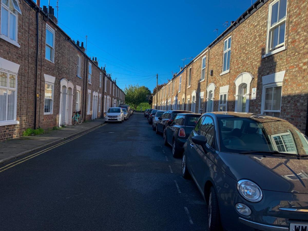 Stay In The Heart Of York At The Hampden - Free Parking - York Holiday Home Dış mekan fotoğraf