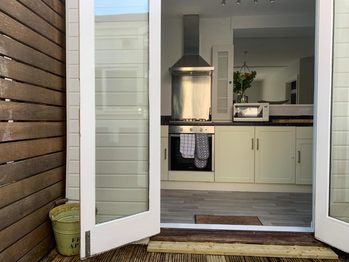 Stay In The Heart Of York At The Hampden - Free Parking - York Holiday Home Dış mekan fotoğraf